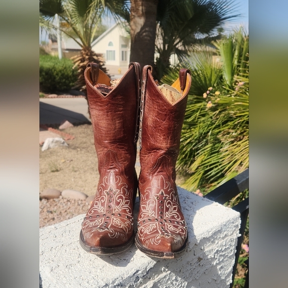 Old Gringo  Milagros Western Boot - Picture 4 of 8